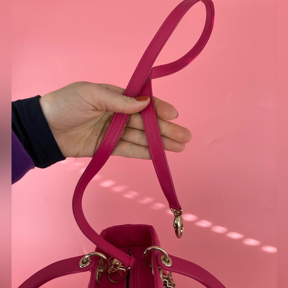 🚫SOLD🚫 Christian Dior
Lady Dior Bag Cannage Quilt Lambskin Medium - Picture 10 of 13